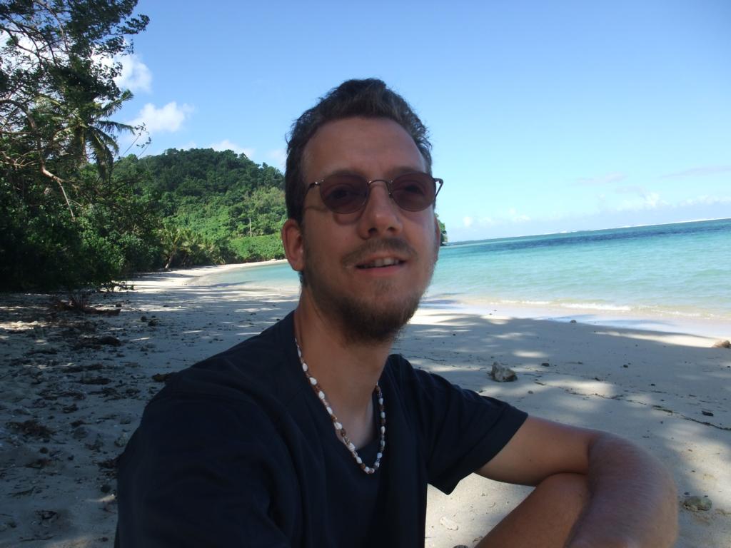 Simon @ Beach House, Coral Coast