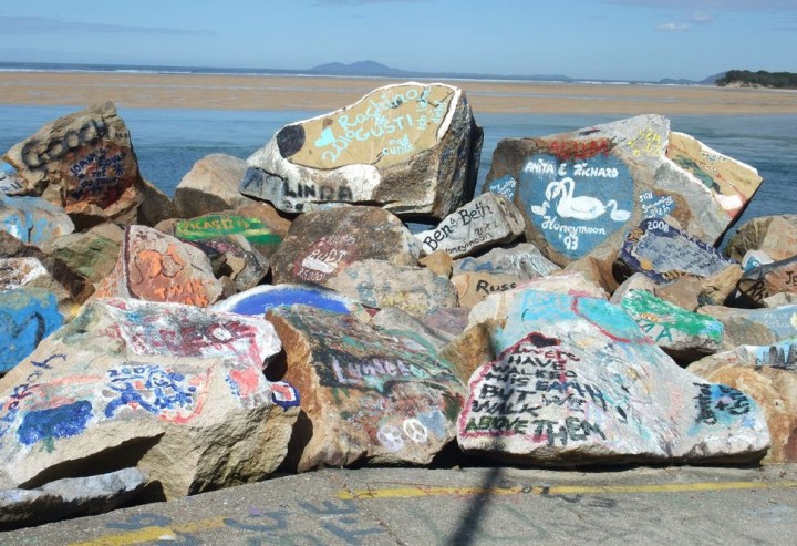 Nambuca Heads, Graffity Rocks