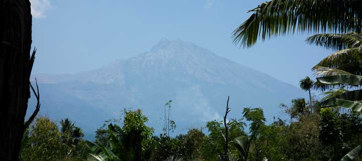 Tetebatu-Mt-Rinjani